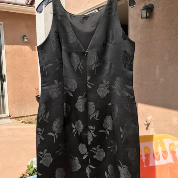 Isabel Ardee Black Satin Brocade LBD Impeccable - Picture 4 of 7